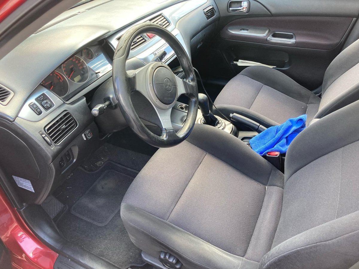Mitsubishi Lancer 2005