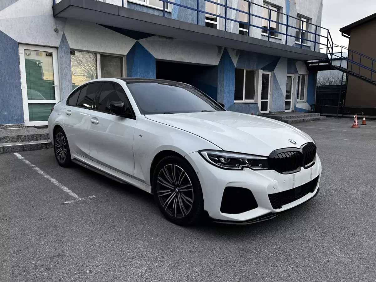 BMW 3 Series 2021