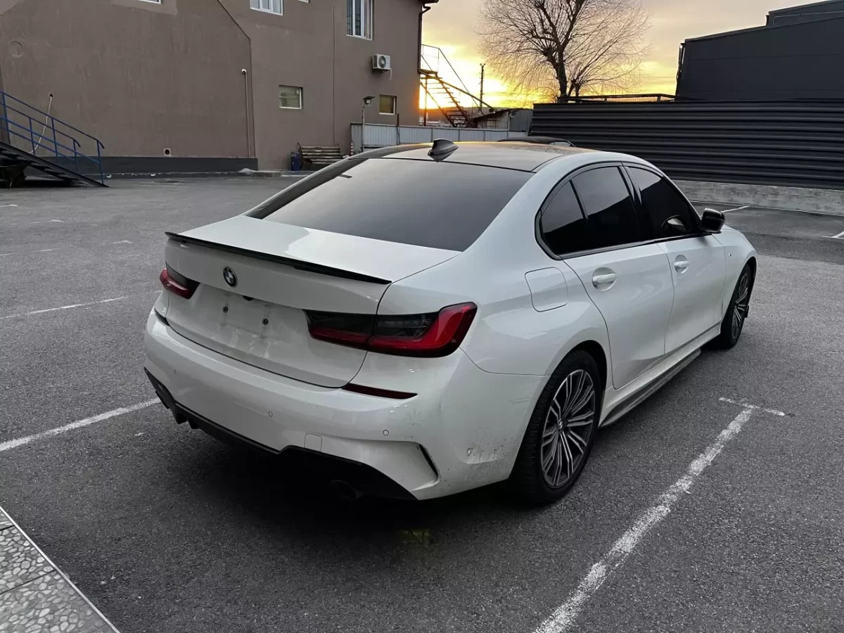 BMW 3 Series 2021