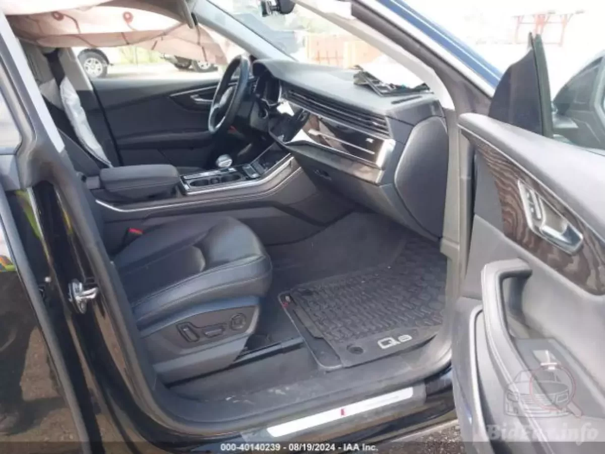 Audi Q8 2023 Premium Plus