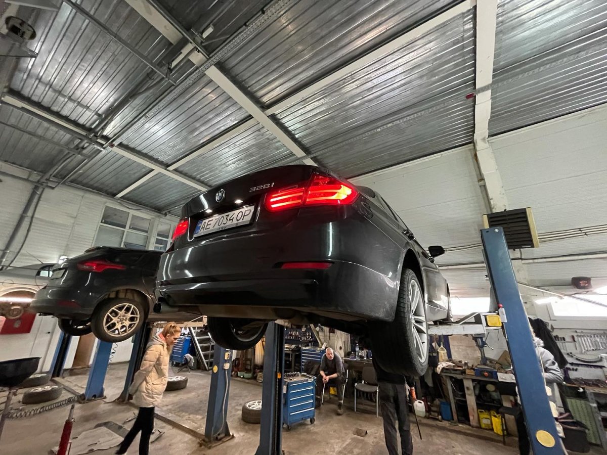 BMW 328 2013