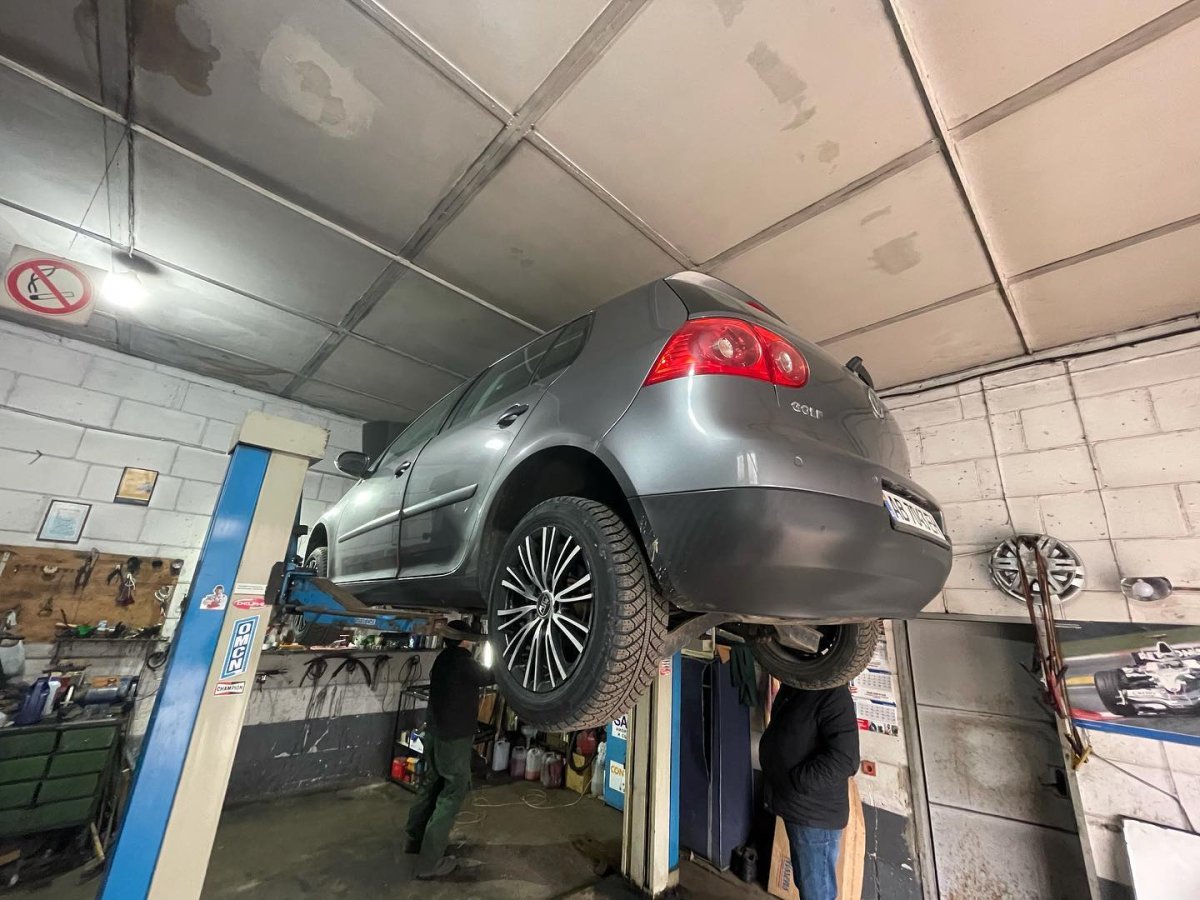Volkswagen Golf 2004