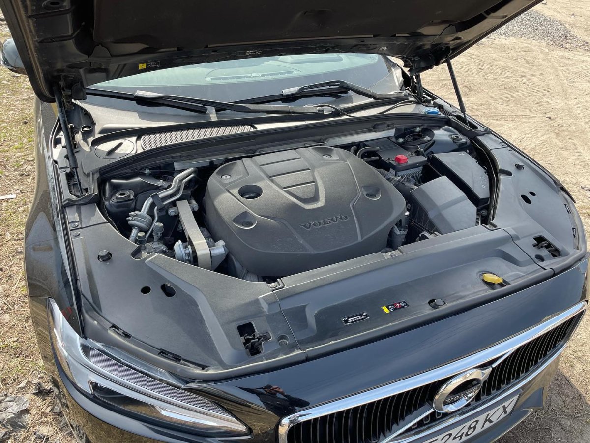 Volvo V90 2017