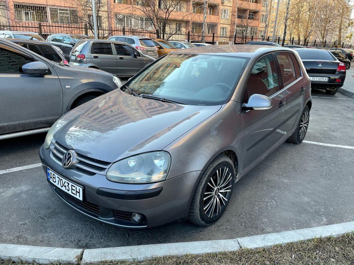 Volkswagen Golf 2004