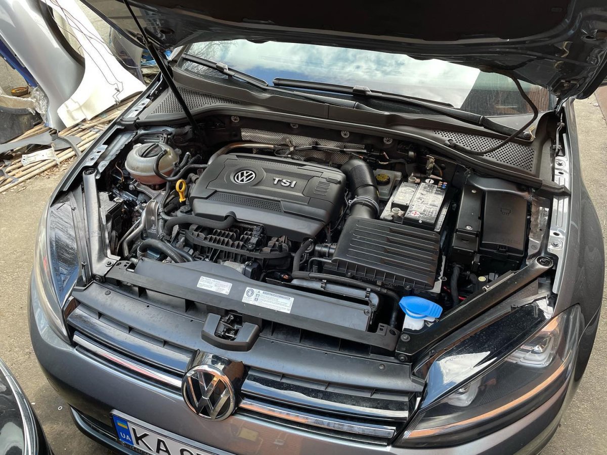 Volkswagen Golf VII