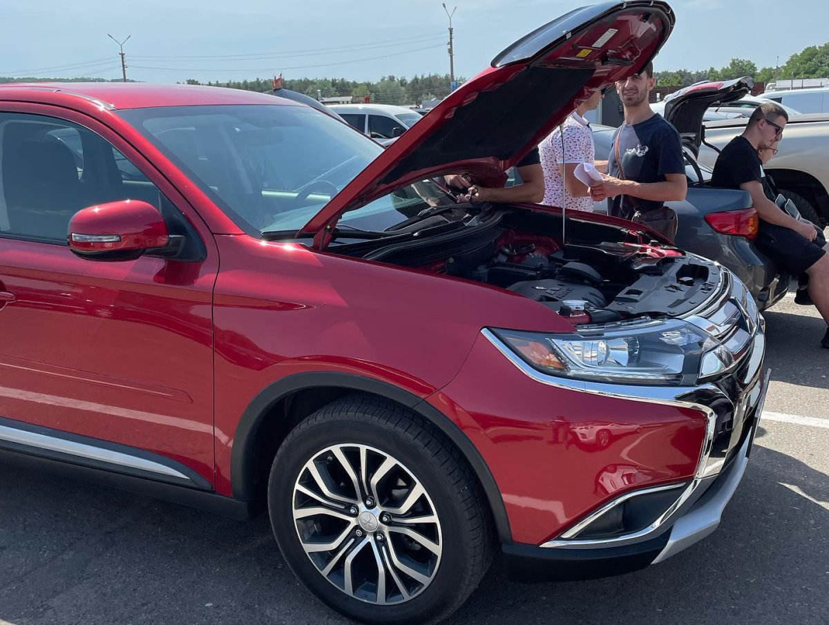 Mitsubishi Outlander 2016