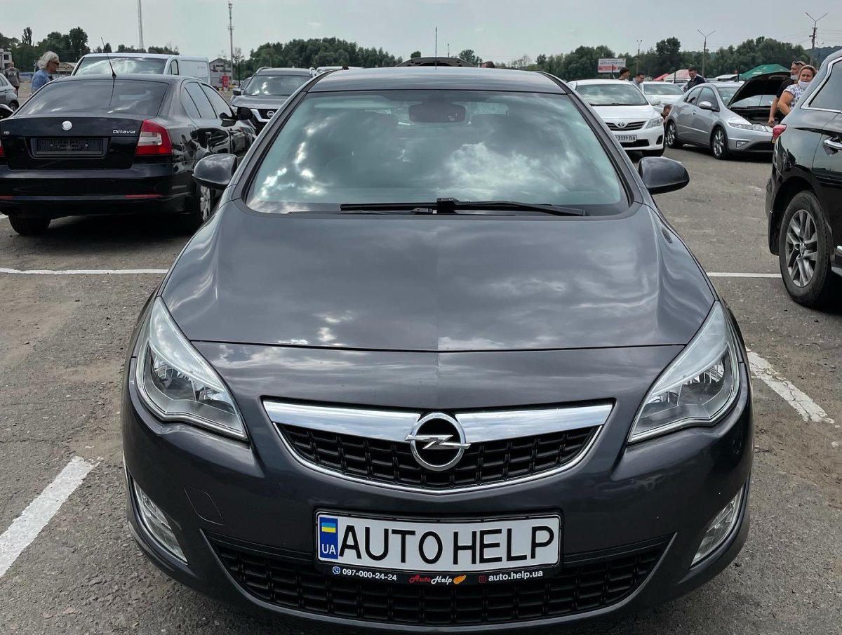 Opel Astra J 2010