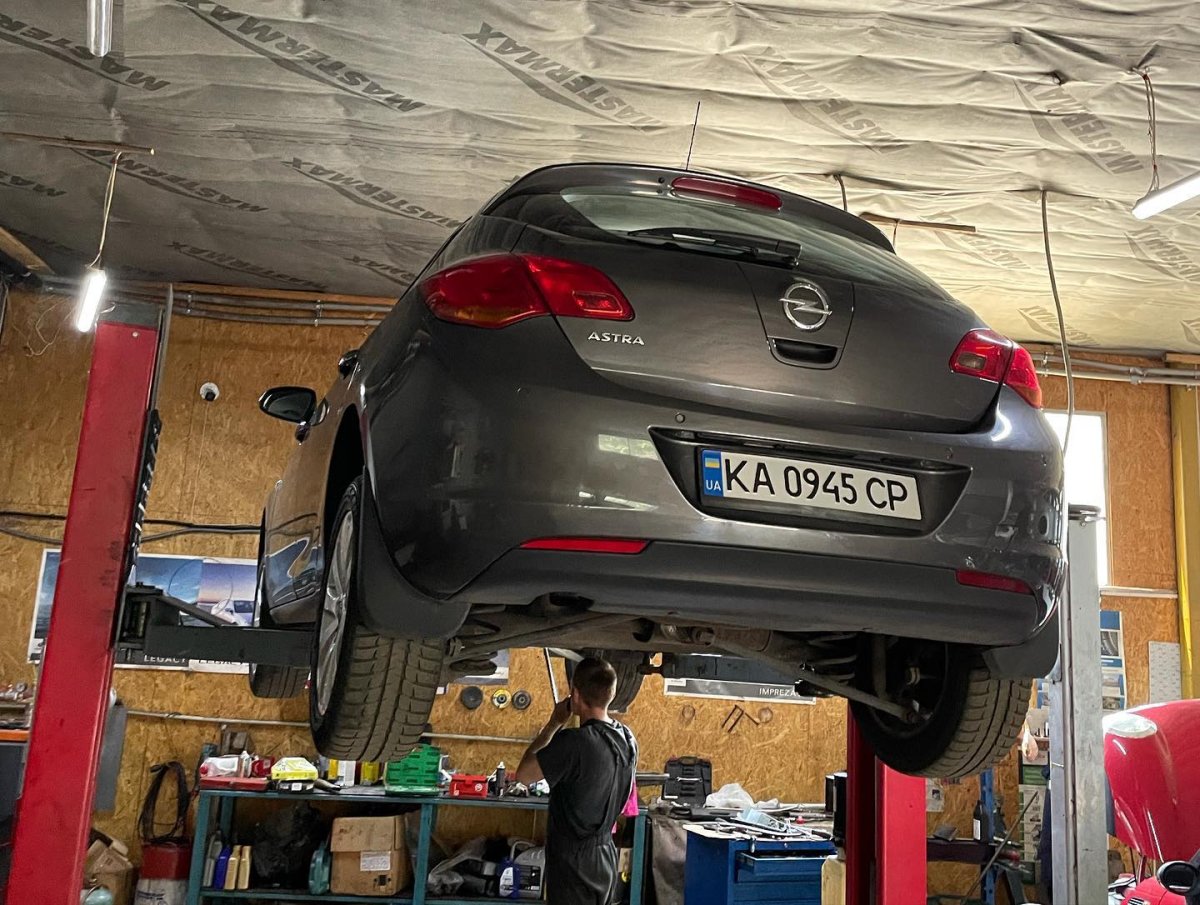 Opel Astra J 2010
