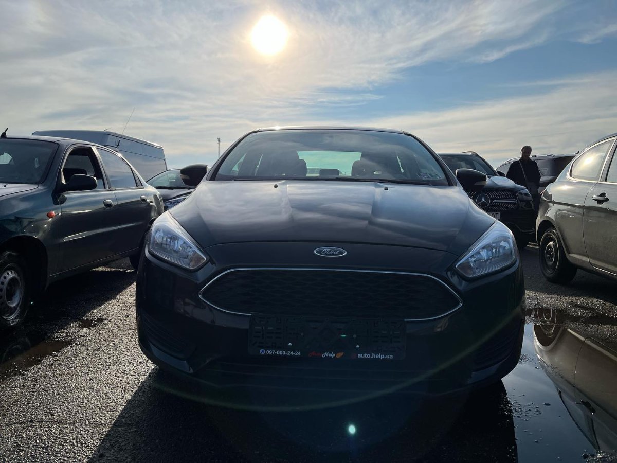 Ford Focus SE 2015