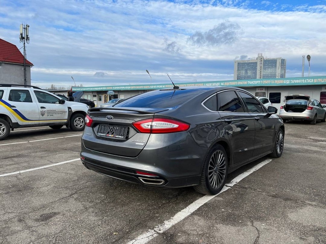 Ford Fusion 2016