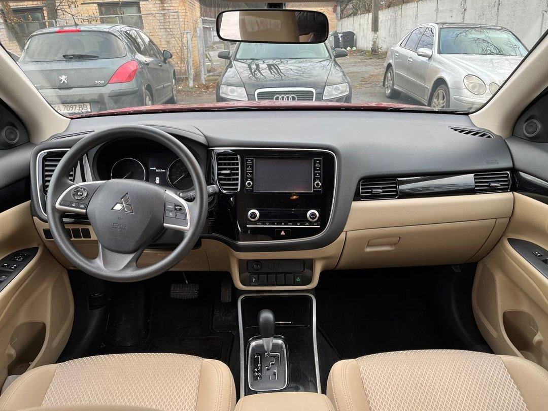 Mitsubishi Outlander 2019