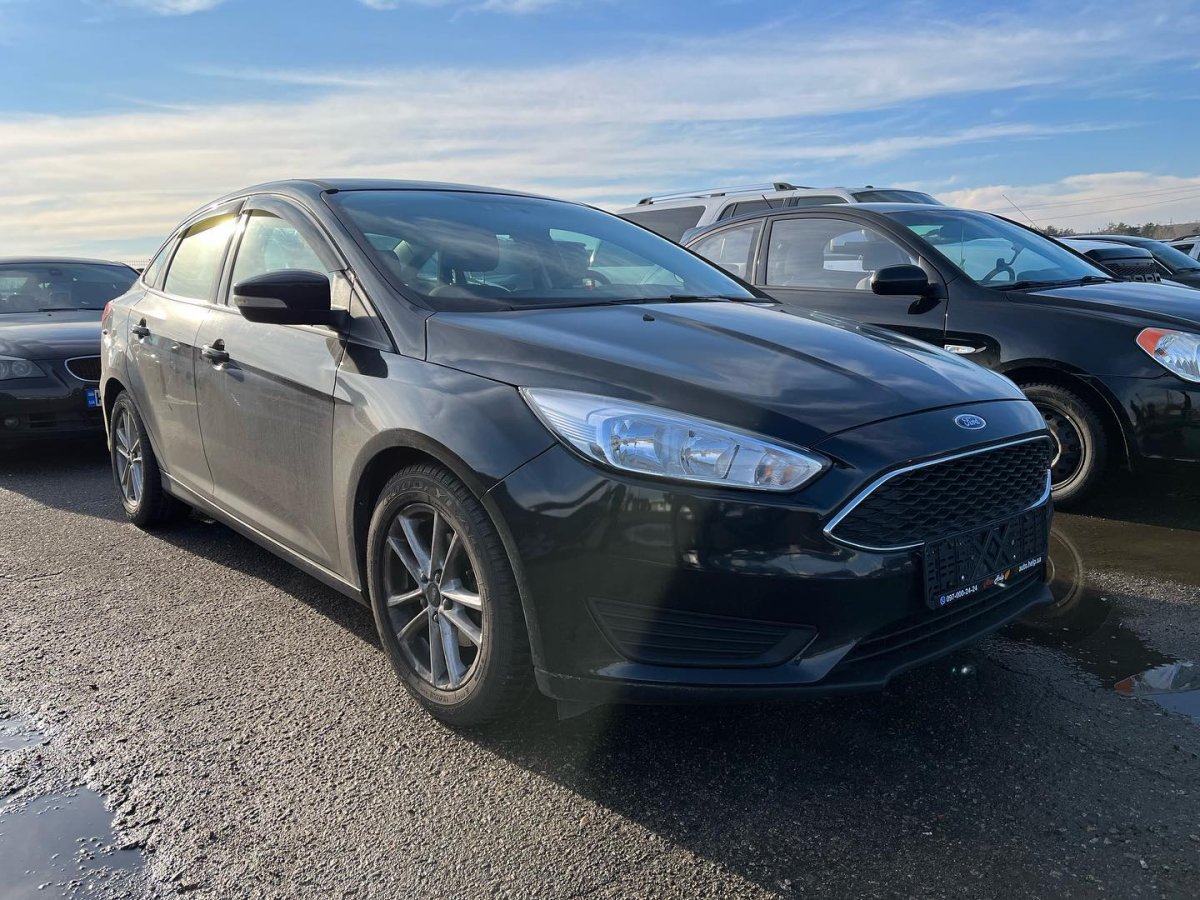Ford Focus SE 2015