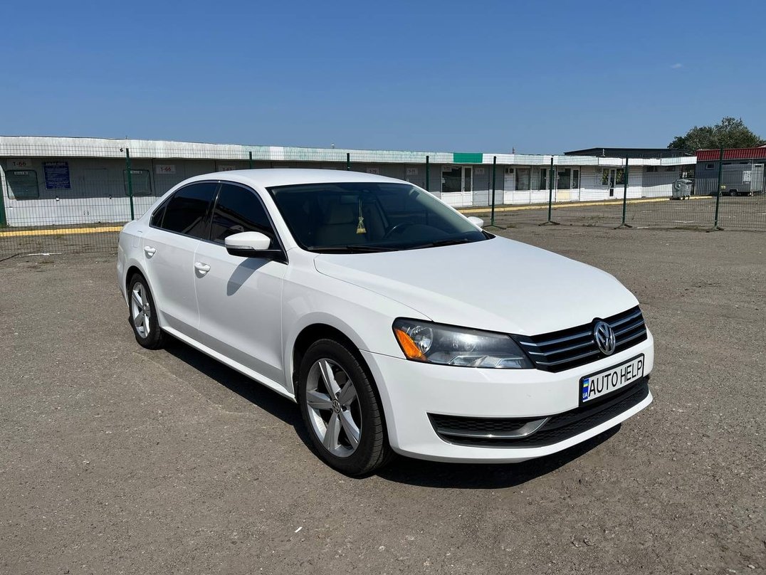 Volkswagen Passat B7 SE 2013