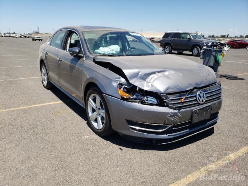Volkswagen Passat B7 SE 2012