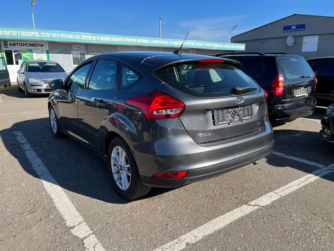 Ford Focus SE 2017