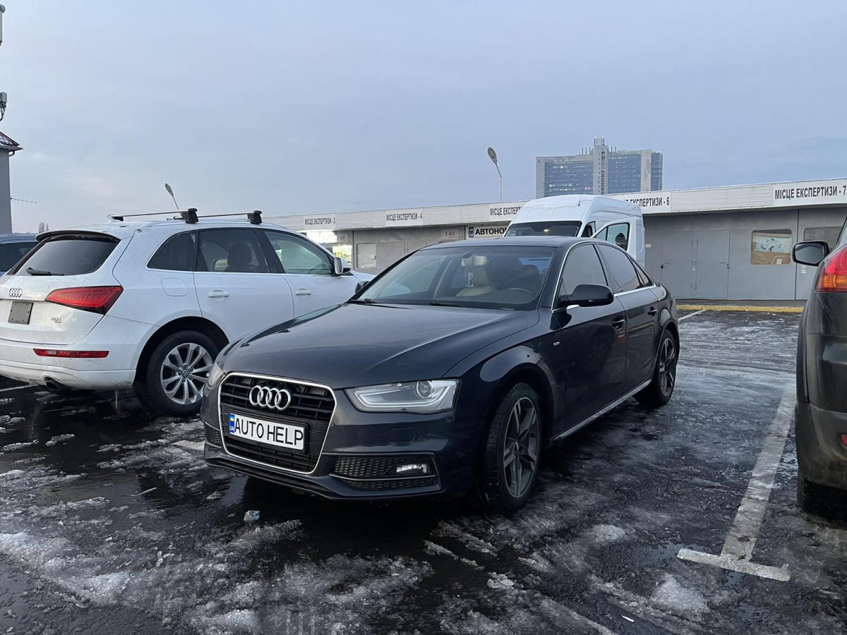 Audi A4 2014
