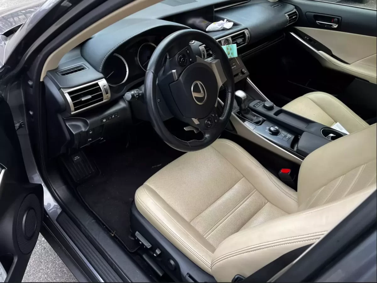 Lexus IS 250 2013