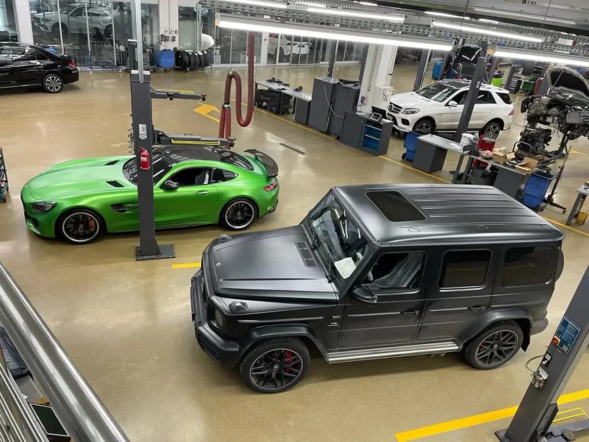 Mercedes-Benz AMG GT R
