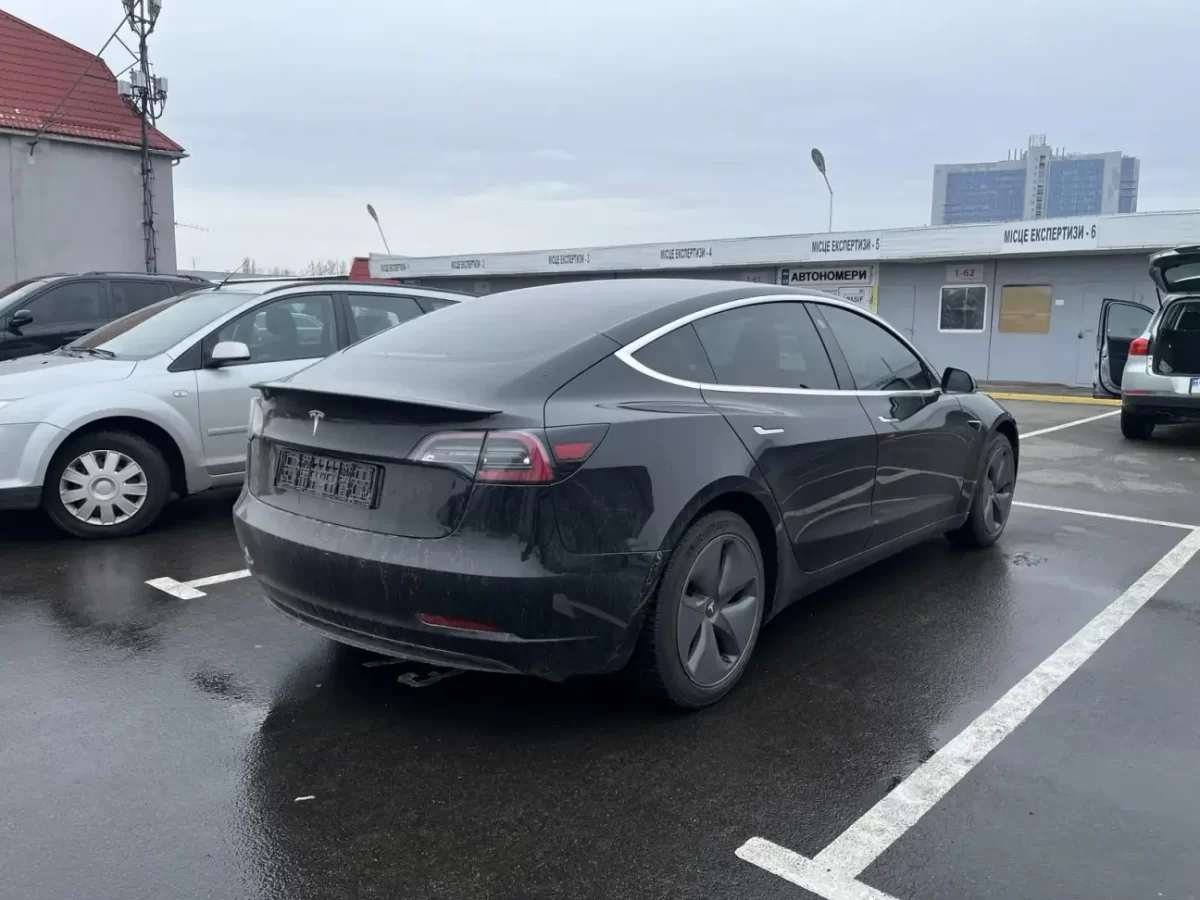 Tesla Model 3 2019