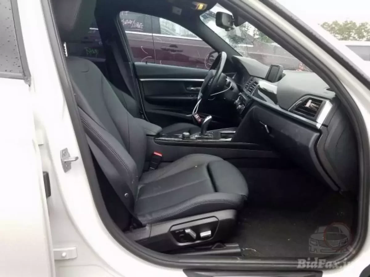 BMW 3 Series 2016