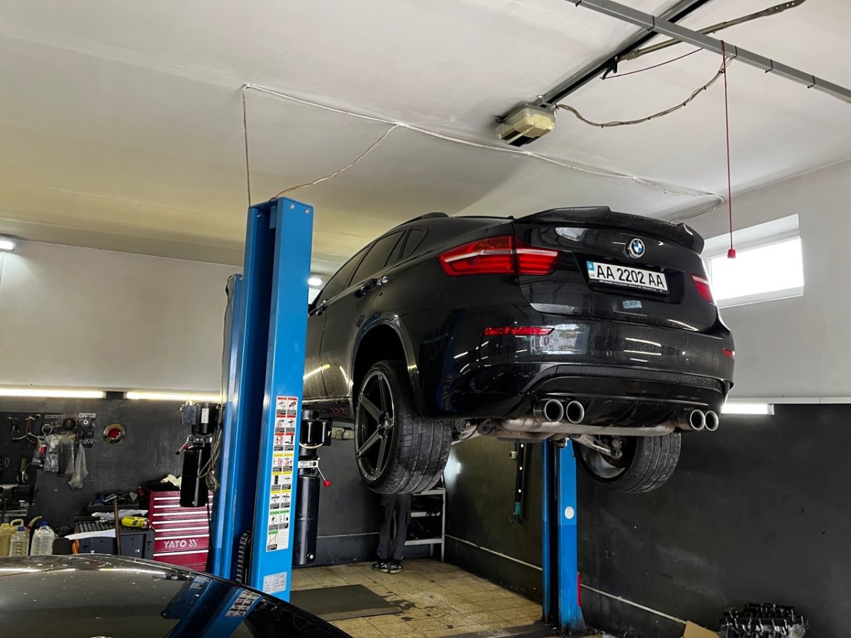 BMW X6 М 2010