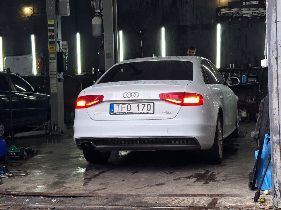 Audi A4 2014