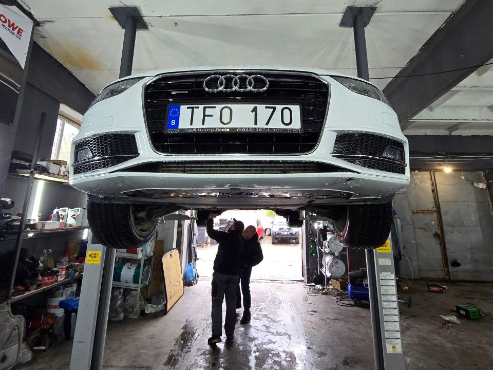 Audi A4 2014