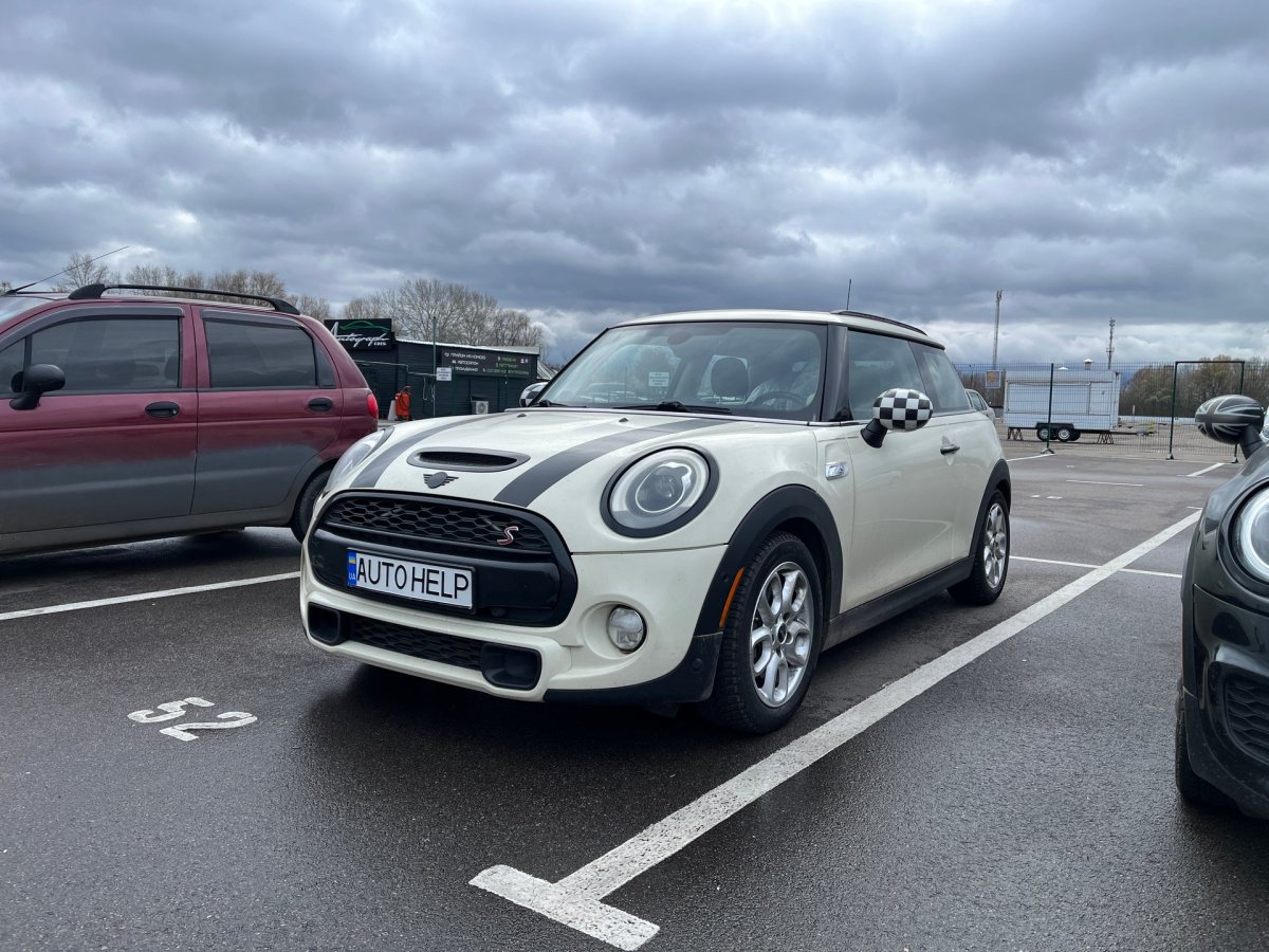 🇬🇧 MINI Hatch 2017