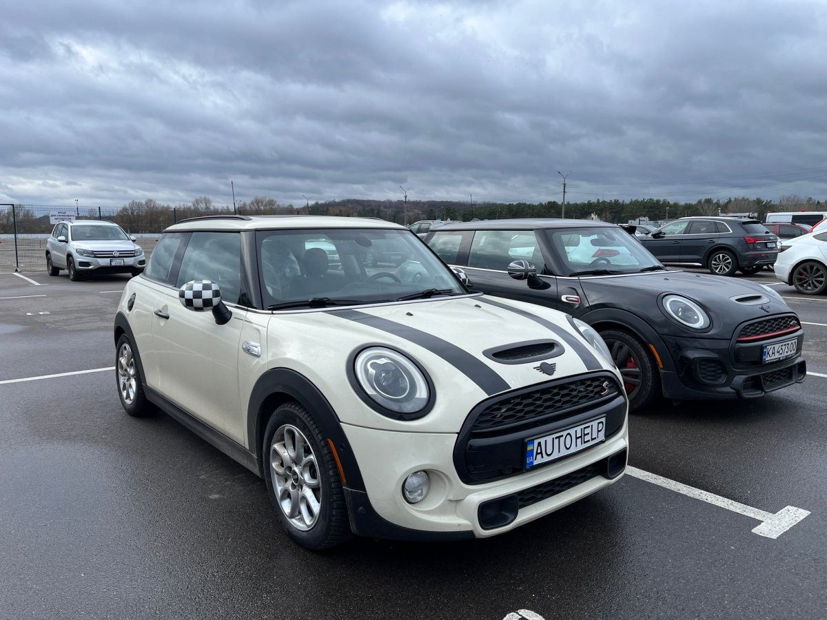 🇬🇧 MINI Hatch 2017