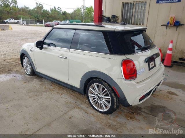 🇬🇧 MINI Hatch 2017